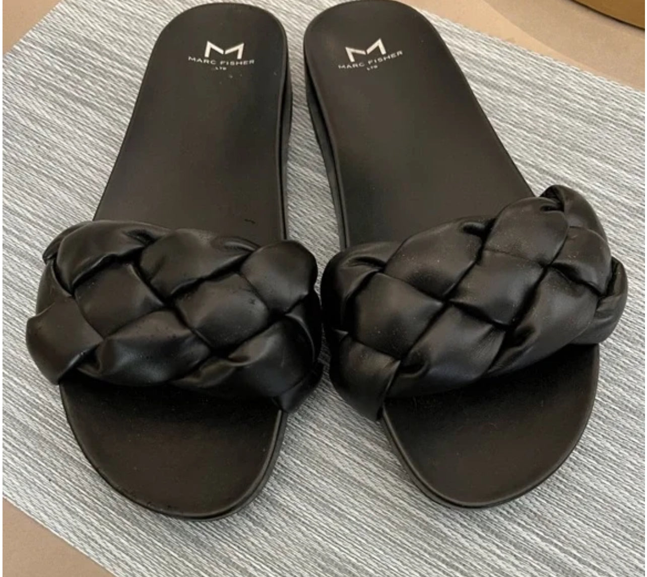 Marc fisher black flat sandals Black Size 8.5