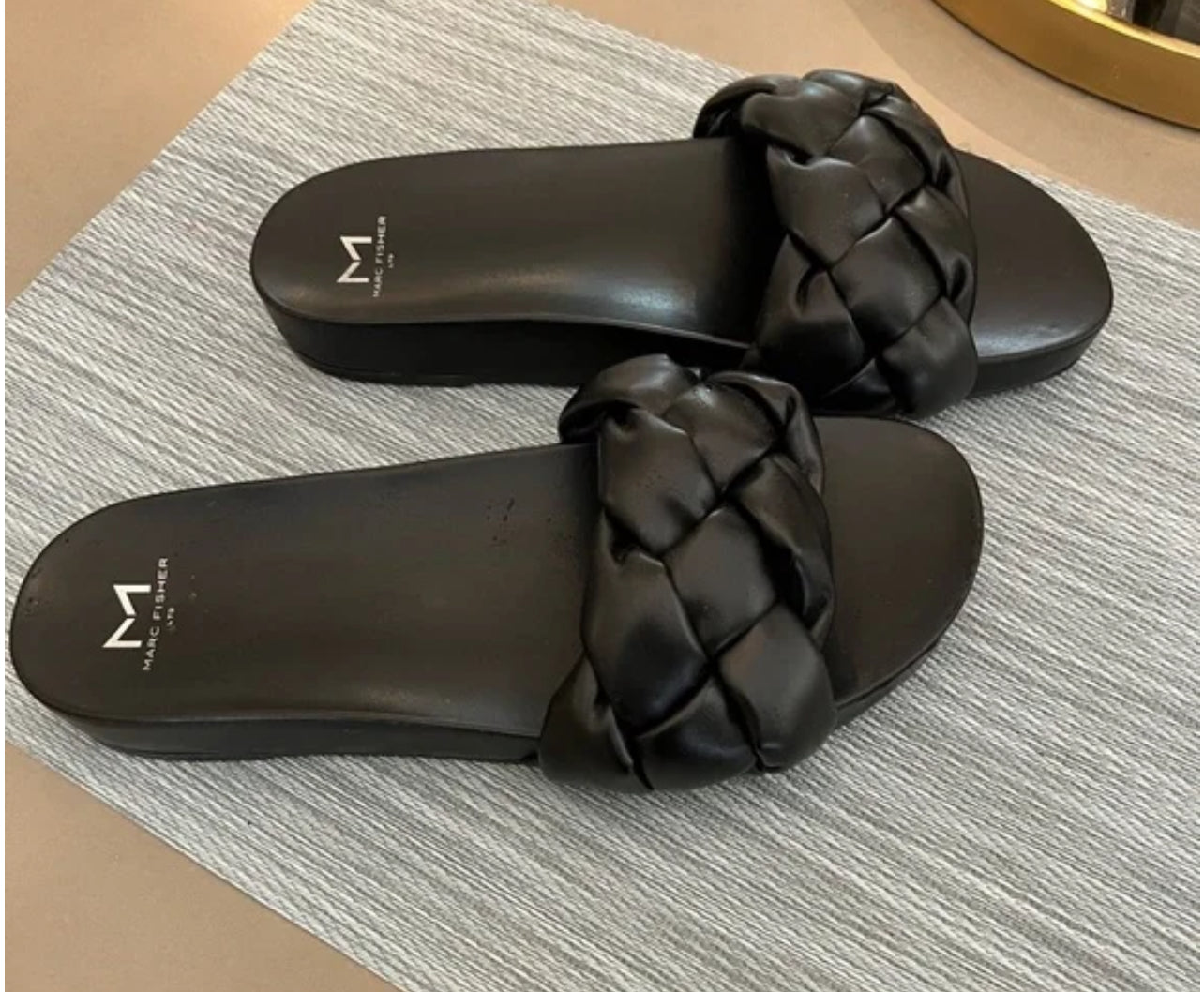 Marc fisher black flat sandals Black Size 8.5