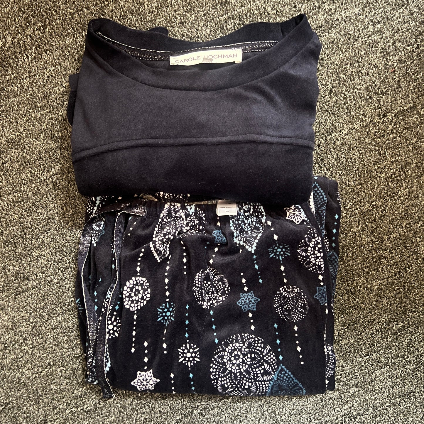 Carole Hochman Silky Velour Fleece Crew Neck Novelty PJ Set Different colors available