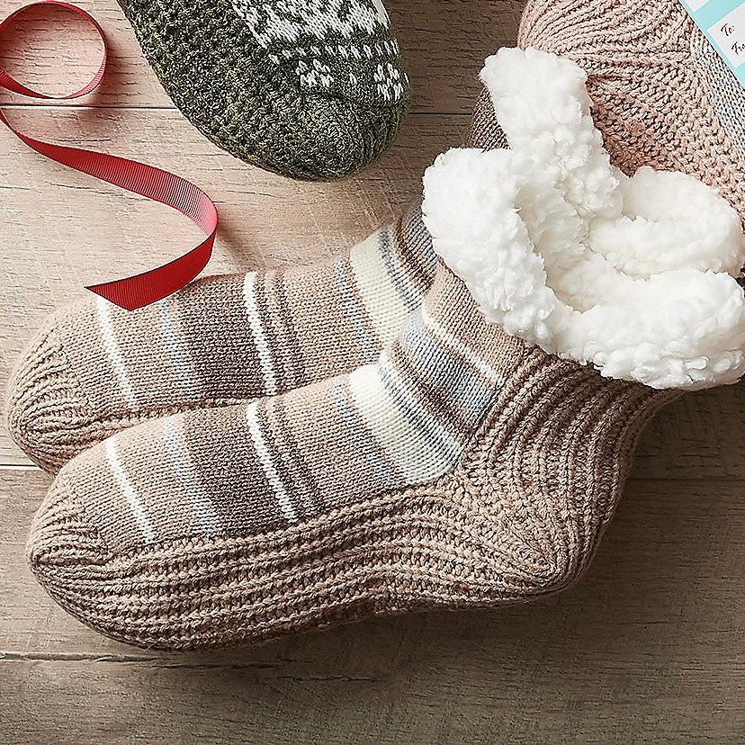 MUK LUKS of Aloe Infused Ankle Cabin Socks One Pair