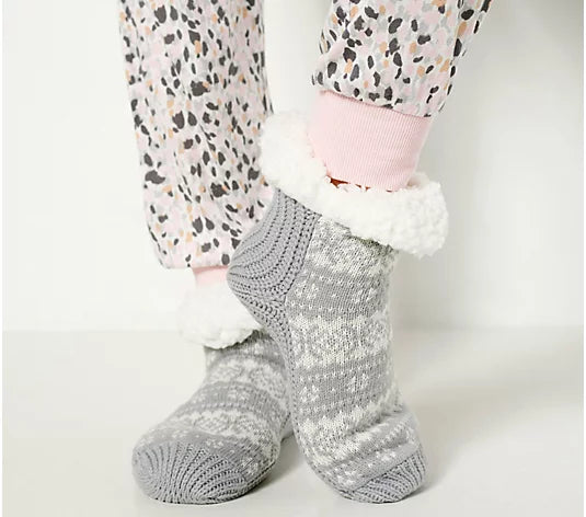MUK LUKS of Aloe Infused Ankle Cabin Socks One Pair