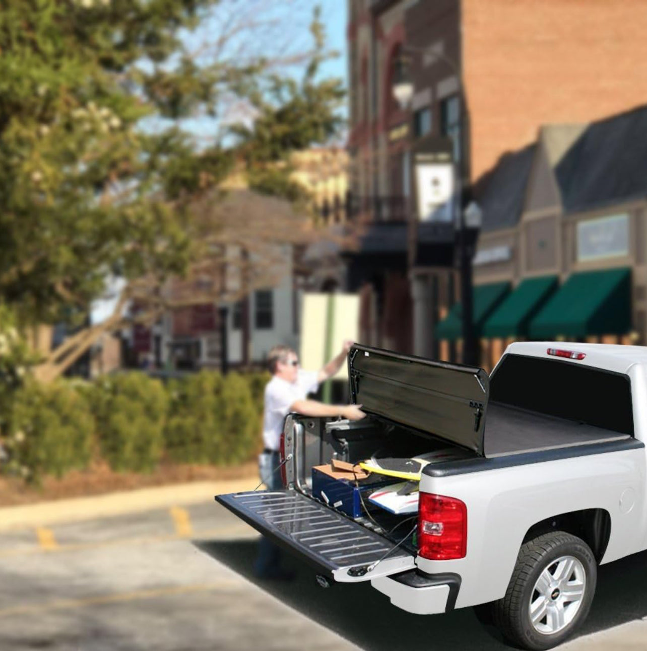 Leader Accessories TRI-FOLD 5.5ft Tonneau Truck Bed Cover Compatible with Trucks Ford F-150 2015-2018