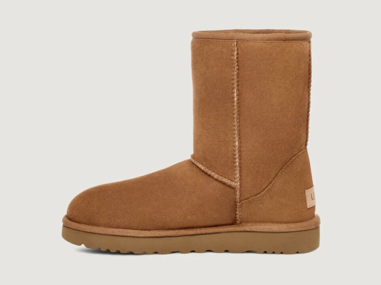 UGG Women's Classic Short II Boots - Chestnut Size 10 - Winter Footwear