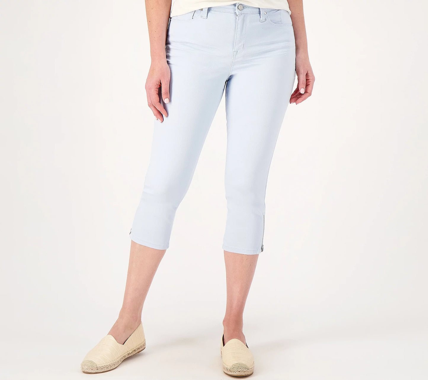 Laurie Felt Women’s Wave Denim 5-Pocket Capri with Zipper Detail- Sky Blue