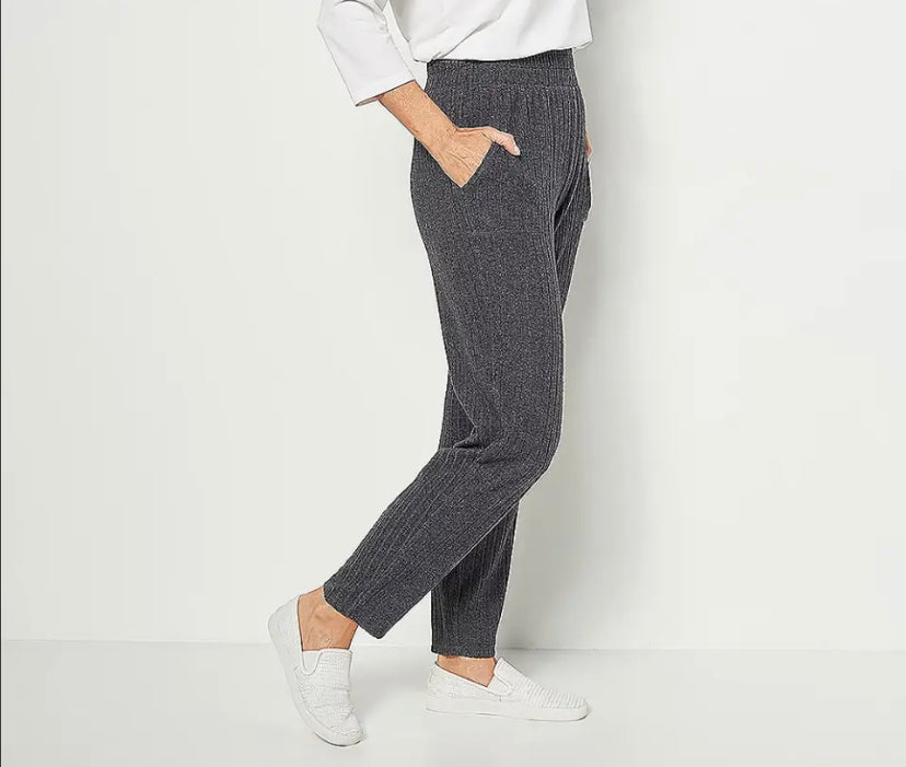 AnyBody Women’s Regular Plush Rib Pant