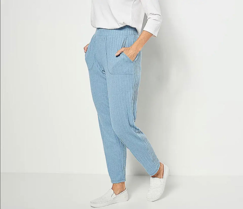 AnyBody Women’s Regular Plush Rib Pant