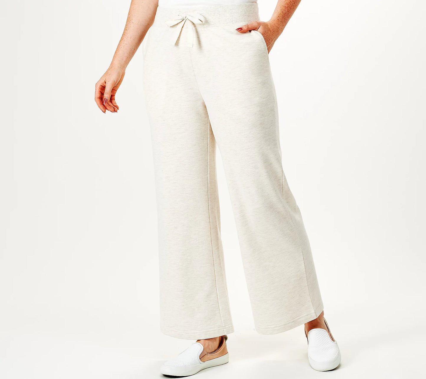 Encore by Idina Menzel Women’s Regular Fleece Wide Leg Pants- Oat Milk Heather