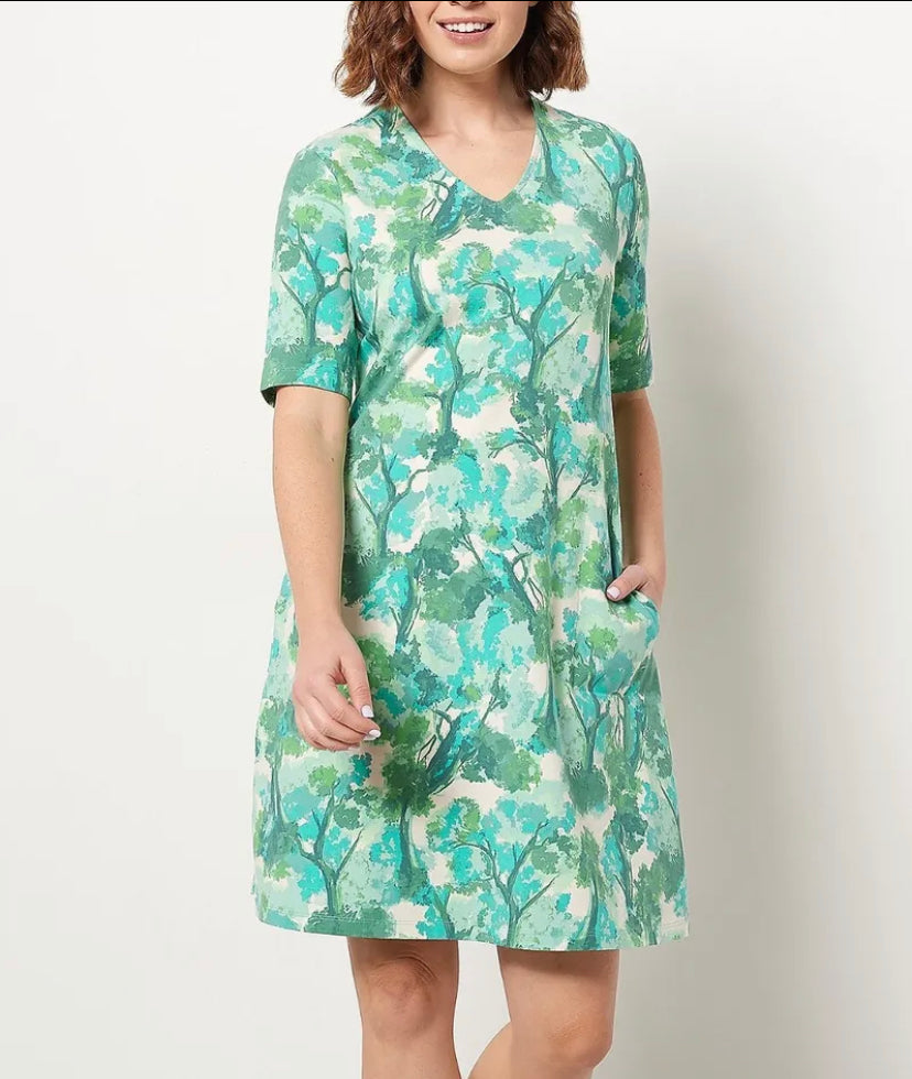 Isaac Mizrahi Live! Women’s Tall Printed V-Neck Swing Dress w/Elbow