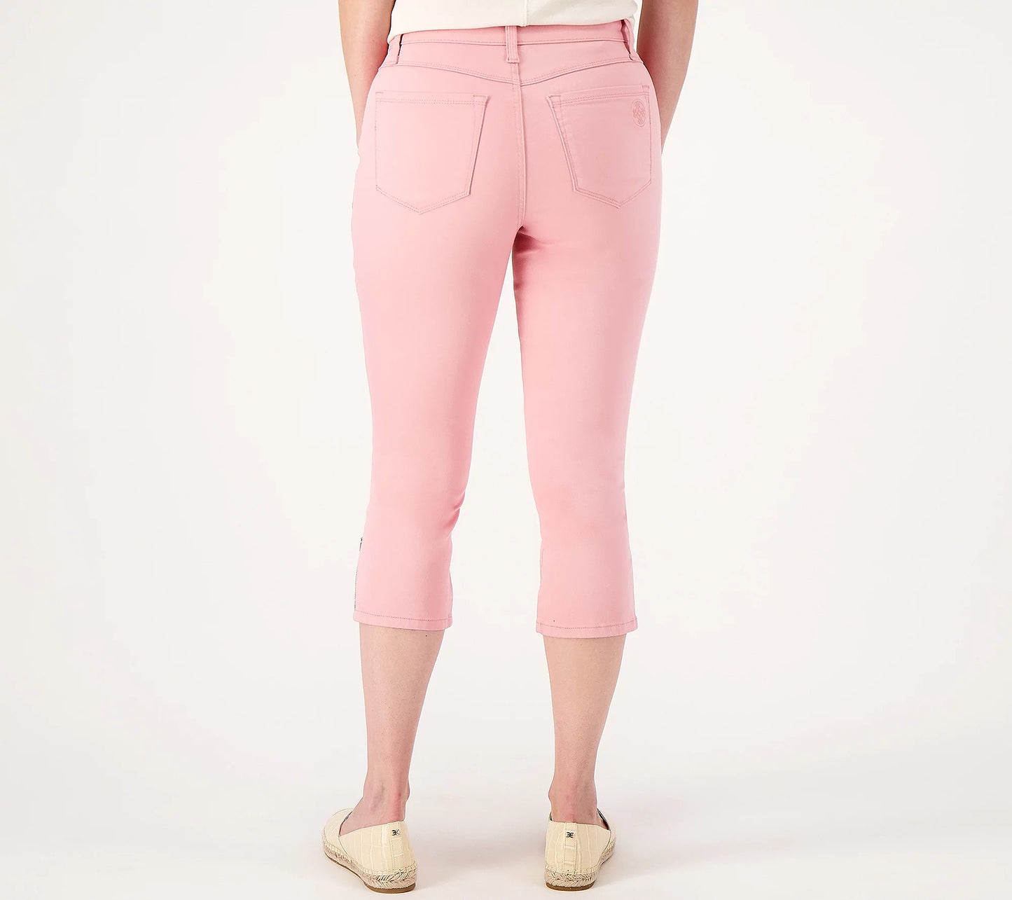 Laurie Felt Women’s Wave Denim 5-Pocket Capri with Zipper Detail- Blush