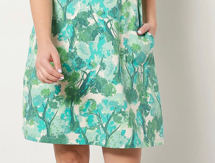Isaac Mizrahi Live! Women’s Tall Printed V-Neck Swing Dress w/Elbow