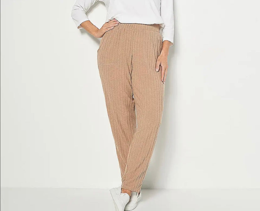 AnyBody Women’s Regular Plush Rib Pant