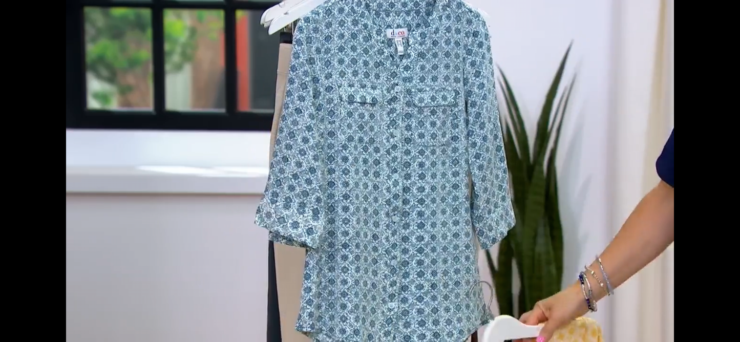 Denim & Co. Petite Printed Y-Neck 3/4-Sleeve Women's Blouse