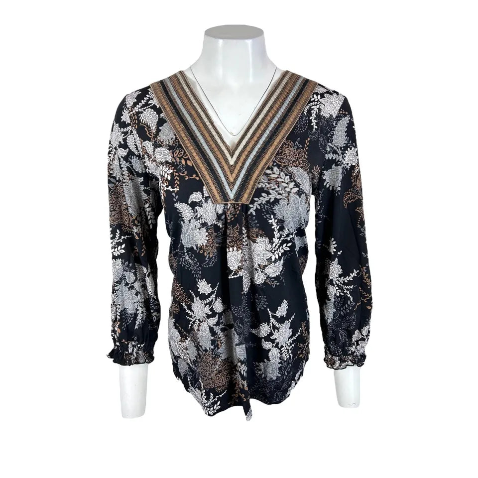 Susan Graver Liquid Knit Top Neckline Embellishment Black neutral Size 1X NEW A516327