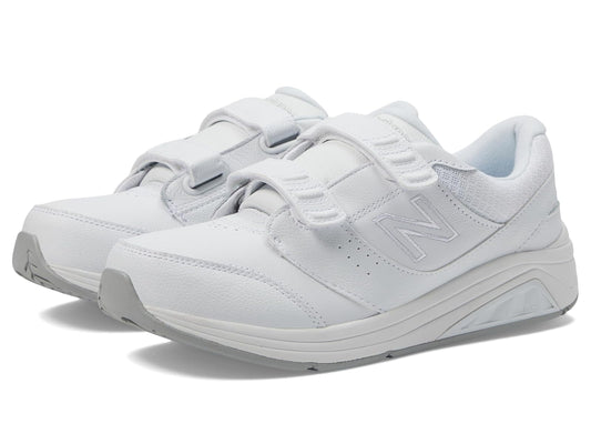 Woman's Sneakers & Athletic Shoes New Balance WW928v3 Size 13
