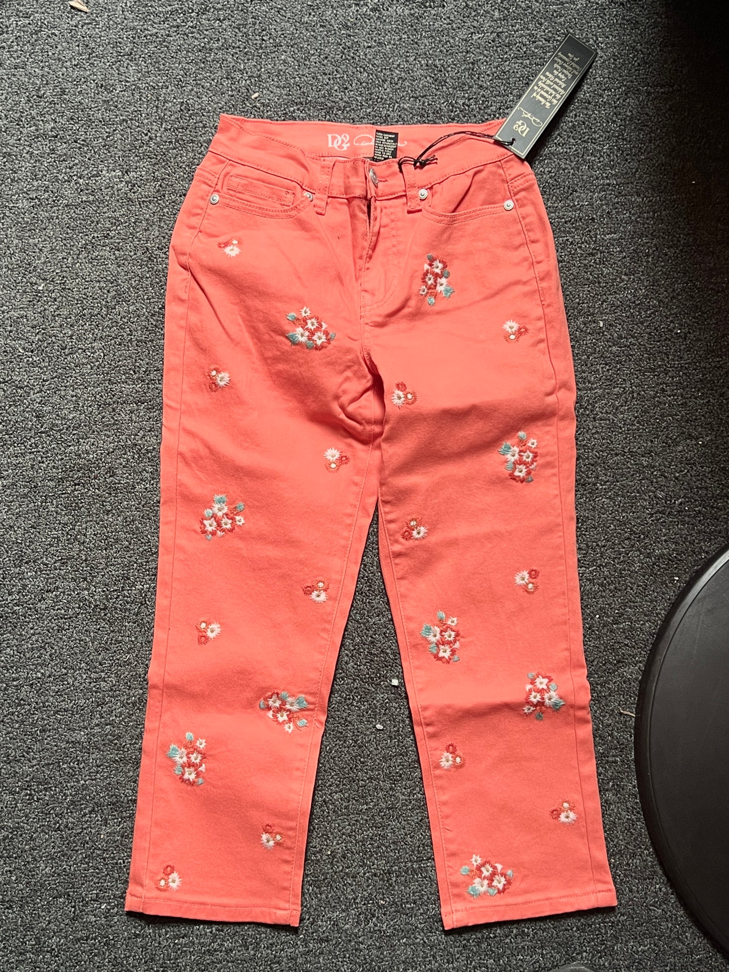 DIANE GILMAN,VS EMBROIDERED STRAIGHT CR CORAL Petite Size 0