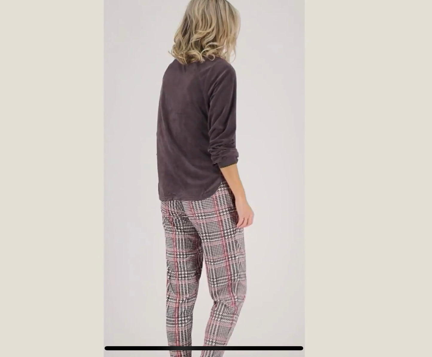 Carole Hochman Petite Silky Velour Long Sleeve with Jogger Women's PJ Set