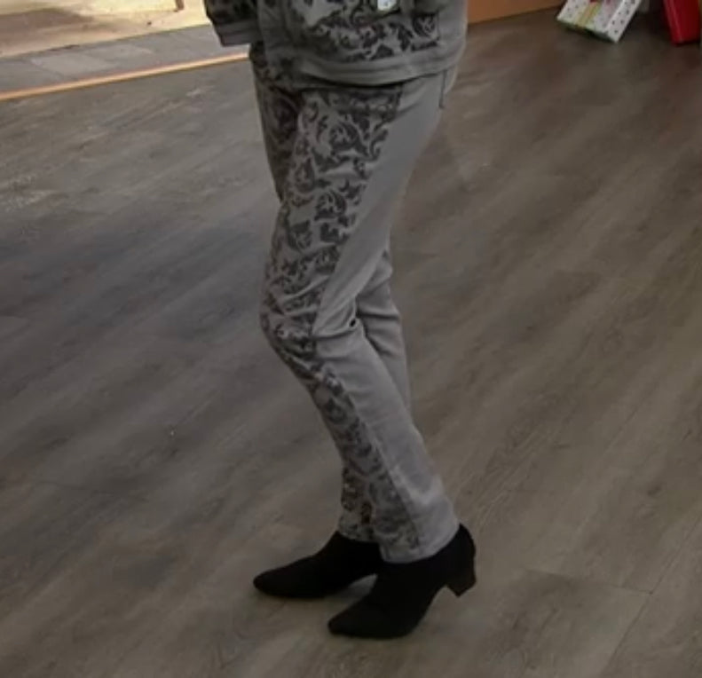 DG2 by Diane Gilman Classic Stretch Front Flocked Skinny Jean Women’s