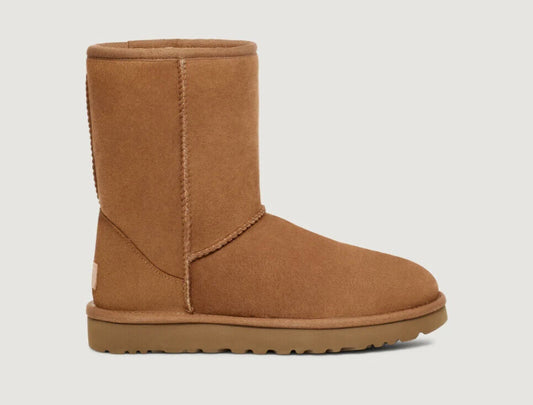 UGG Women's Classic Short II Boots - Chestnut Size 10 - Winter Footwear