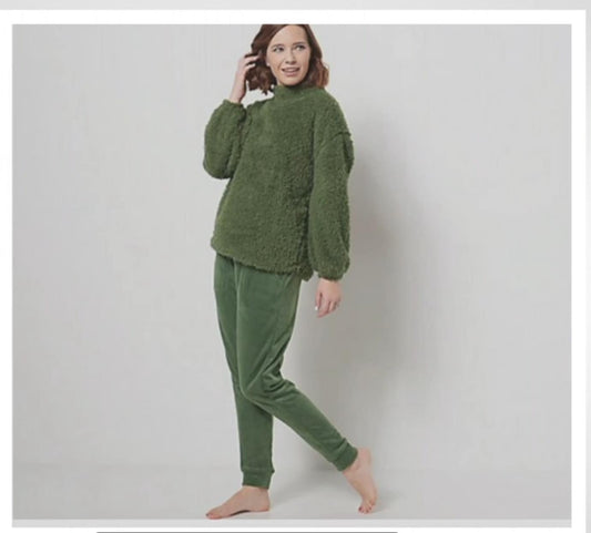 Carole Hochman Women's Petite Sherpa Funnel Neck with Jogger Green / Size Petite S