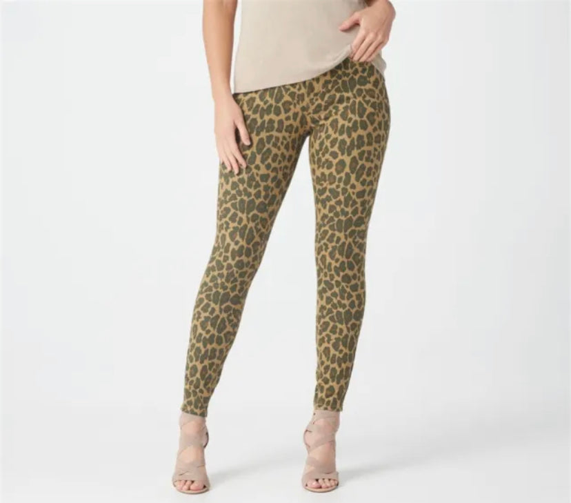GILI Women’s Dual Stretch Colored Denim- Leopard