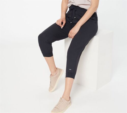 Zuda Petite Women's Z-Cool Cropped Joggers Black Petite